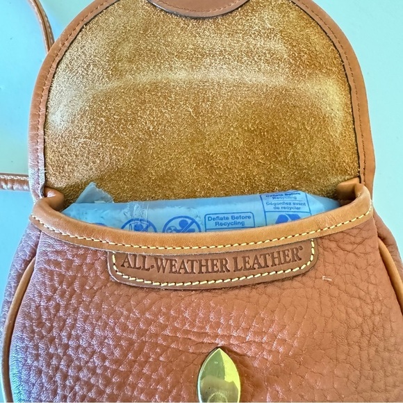 Dooney & Bourke Vintage Rare Tan Cavalry Small Crossbody Bag - Picture 10 of 12